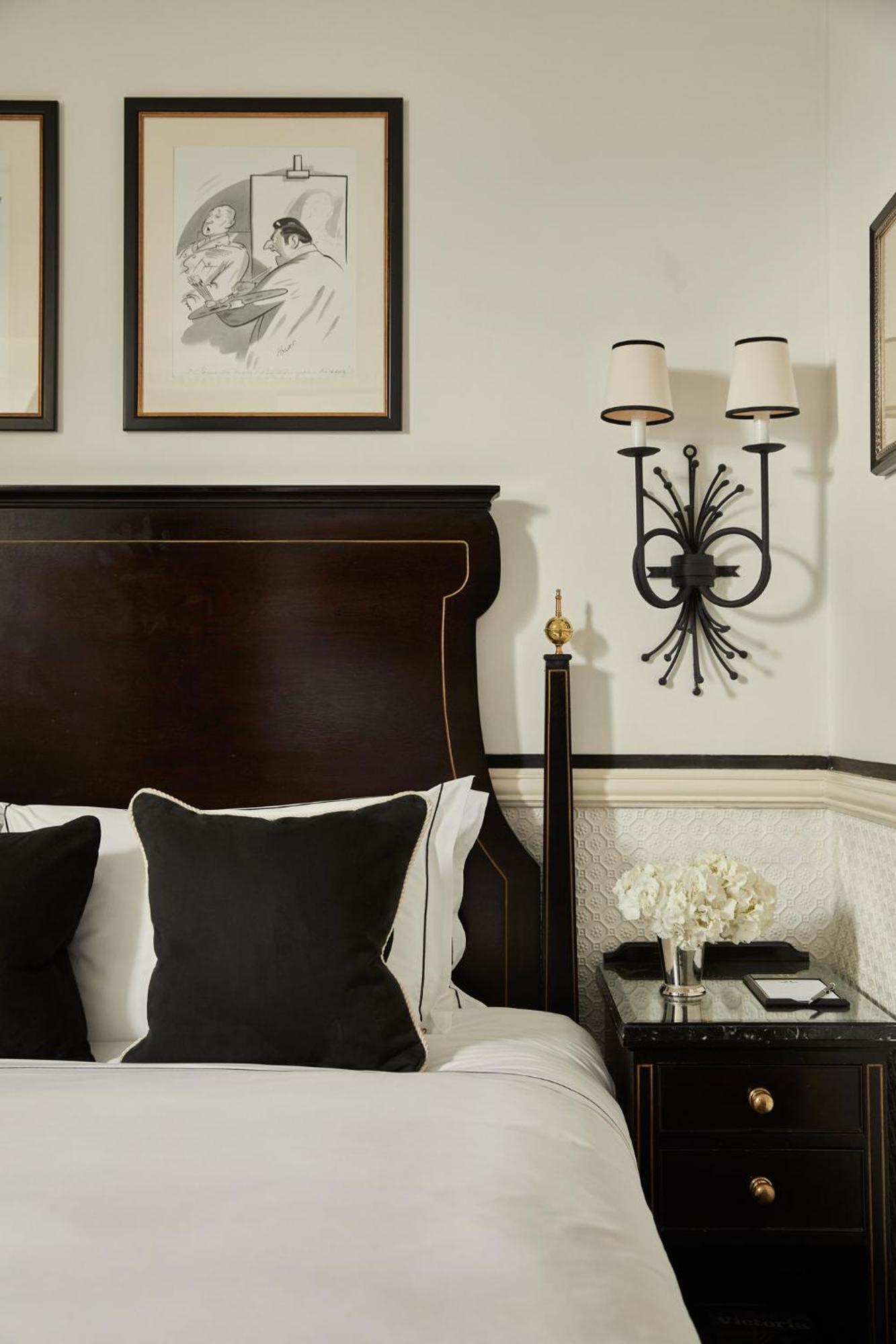 41 Hotel London Ngoại thất bức ảnh A wall light